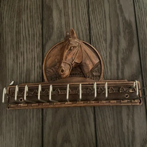 De colección MADERA SIROCA Caballo Corbata Cinturón Joyería Percha Pared Estante 3D Cabeza Ecuestre Rodeo - Imagen 1 de 17