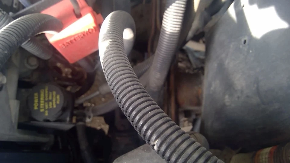 Power Steering Pump Fits 98-99 03-06 SUBURBAN 2500 5240624 - Imagem 1 de 1