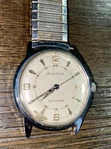 Bulova VINTAGE Handaufzug Edelstahl Armbanduhr läuft gut wasserdicht Rarität - Bild 1 von 5