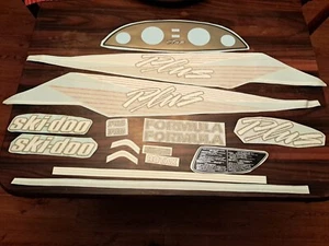 Vintage 1991 Ski-doo Formula Plus Hood Decal Set - Bild 1 von 8