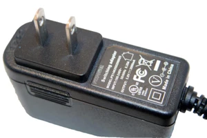 GENUINE FLYPOWER PS14K0502000U5 ANDROID TABLET AC ADAPTER IN 100/240 OUT 5V 2.0A - Picture 1 of 7
