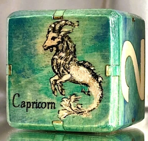 Caprine Crown - Mystic Meadow Under Stars - Backgammon Doubling Cube 36mm - Picture 1 of 9