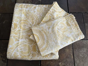 Pottery Barn Full/Queen Yellow Paisley Duvet Cover and 2 Pillow Sham - Picture 1 of 10
