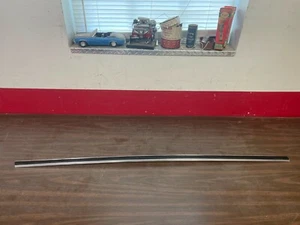 1974 1975 1976 FORD GRAN TORINO BROUGHAM RH FRONT DOOR TRIM MOULDING NOS 522 - Picture 1 of 4