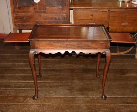 Vintage Henkel Harris M# 5416 Queen Anne Mahogany Tea Table Antique Cover