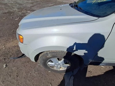 Б/у фары дальнего света подходят: 2009 Ford Escape противотуманный бампер установлен класса A - Изображение 1 из 4