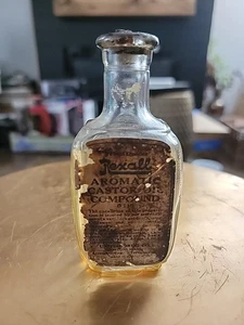 Lotto di 2 bottiglie di medicina vintage. Entrambi parzialmente completi! Linimento E Castoria. - Foto 1 di 6