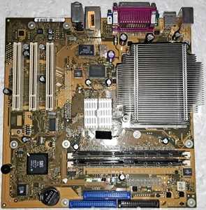 Scheda Madre Fujitsu Siemens D2140-A22 con CPU Intel Socket 775 e Ram - Foto 1 di 1