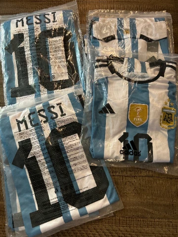 Argentina Messi #10 Soccer Jersey 2022/2023 3 Star Camiseta Argentina Messi Cover