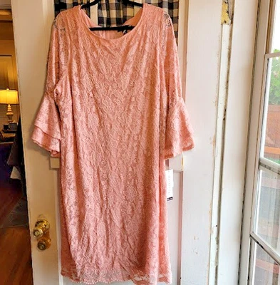 Nuevo con etiquetas Vestido para mujer Perceptions rosa superpuesto de encaje mangas largas campana talla grande 20W Foto 1 de 4