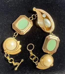UpCycled Vintage Green Enamel Pearl Goldtone Bracelet 7.25" Unique One Of A Kind - Picture 1 of 7
