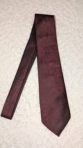 Oscar De La Renta Tie Mens Red Black Floral Pointed Vintage - Picture 1 of 5