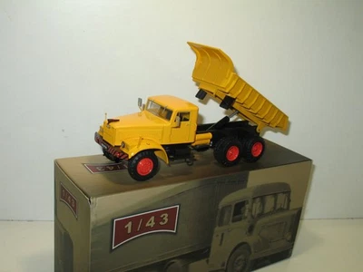 1:43 Altaya, KRAZ 256 Benna Carriera, Camion D'Altro Tempo - Immagine 1 di 3