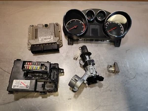 ECU STARTER KIT OPEL MERIVA B PHASE 1 1.3 CDTI 55578704 / 13356921 /0281017587 - Picture 1 of 11