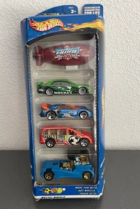 2002 HOT WHEELS 5 CAR GIFT PACK TRACK SET MATTEL DIE CAST 54417 SPORT THEME - Picture 1 of 9