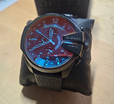 Reloj Diesel Mega Chief Rojo Hombre - DZ4323 Foto 1 de 4