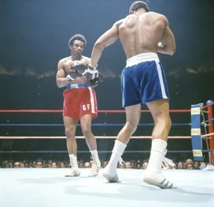 George Foreman: The Early Years - 1970s Joe Frazier, Ken Norton, Ron Lyle 2DVDs  - Picture 1 of 1