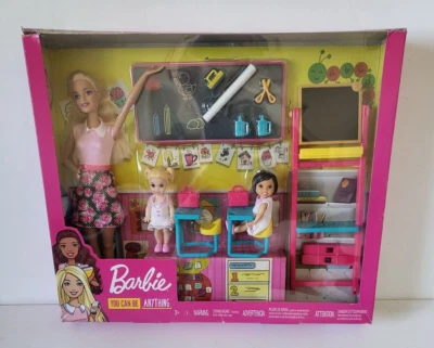 MATTEL BARBIE Professeur enseignante des écoles dès 3 ans