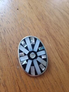 Vintage Alpaca Mexico Mother of pearl Brooch Or Pendant - Picture 1 of 4