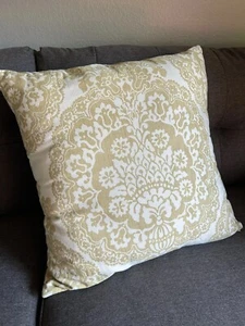 Pottery Barn Lucianna Medallion Gold Pillow Cover Yellow Floral Insert 24x24 - Picture 1 of 6