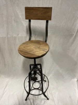 Taburete de bar de madera de teca ajustable Foto 1 de 4