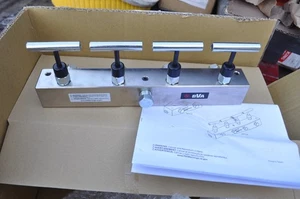 BVA MFC4 Manifold Block with 4 Needle Valves NEW SAME AS ENERPAC AM41 - Picture 1 of 5