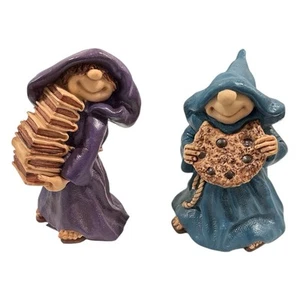 LOTE de 2 estatuillas de fraile folk monje libros galletas con chispas de chocolate nuevas en caja de colección - Imagen 1 de 5