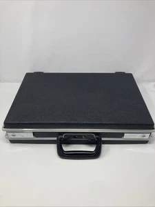 Vintage OSHKOSH BRIEFCASE With Key - Picture 1 of 6