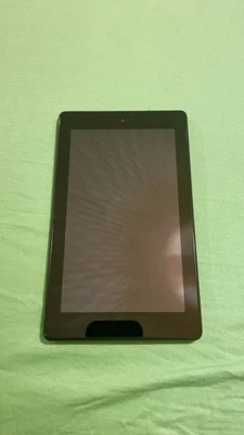 Amazon Fire 7 Tablet (16 GB) – guter gebrauchter Zustand  - Bild 1 von 3
