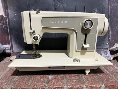 Máquina de coser Sear Kenmore 158.12270 - Probada funcionando con pedal Foto 1 de 4