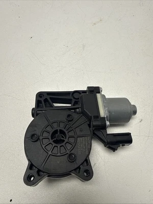 2021 - 2023 Chevrolet Trailblazer Window Motor Front Passenger Side Right OEM - Image 1 of 4