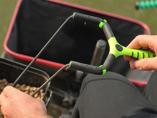 Guru Unglaublich Pult Entfernung Köder Auswerfer / Friedfischangeln Katapult - Bild 1 von 1