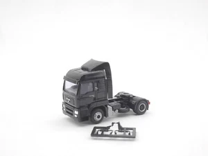 1:87 EM1312 AWM MAN TGA LX trattore nero - Foto 1 di 2