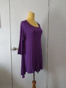 Fanfare Women Purple Top size M 3/4 Sleeve Asymmetric Hem - Picture 1 of 7