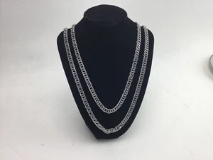 Collar vintage Monet 54"" tono plateado con eslabón texturizado de cadena - longitud ópera - Imagen 1 de 5