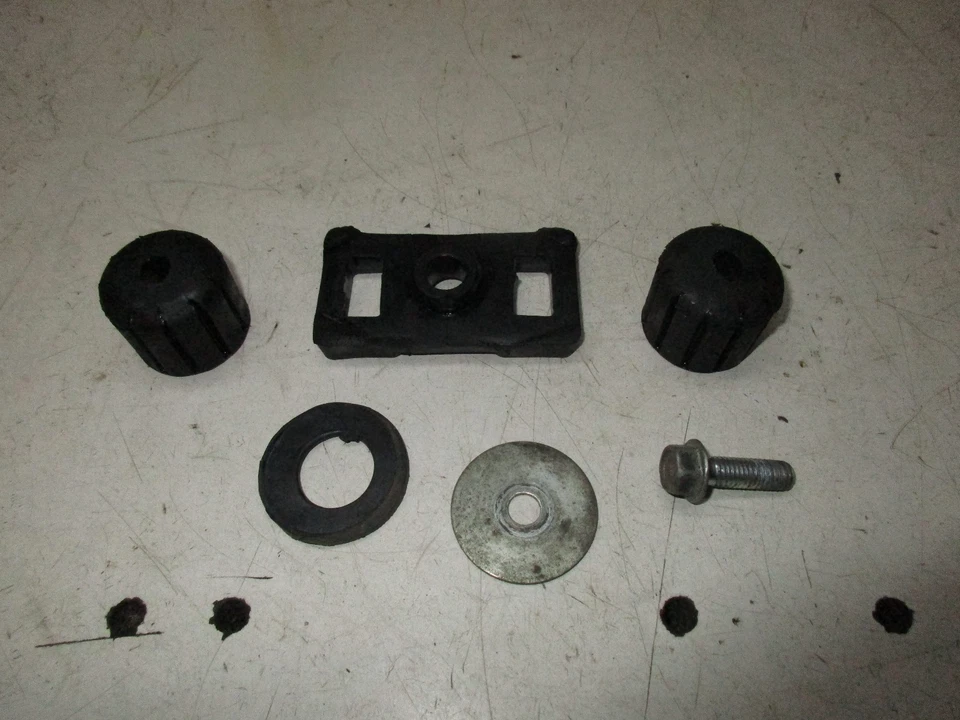 1982 82 Honda Nighthawk CB750SC CB750C 750SC 750 Gas Tank Grommets - Image 1 of 1