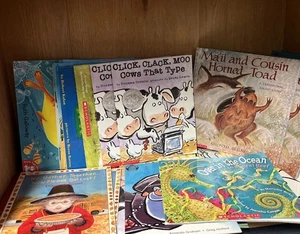 Scholastic Picture Book Lot 10 RANDOM - Picture 1 of 16