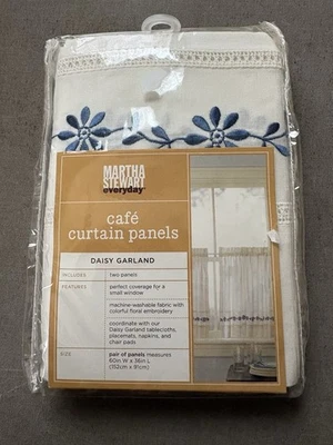 "Cortina de café Martha Stewart 2 paneles azul margarita guirnalda blanca 60x36"" algodón" Foto 1 de 4