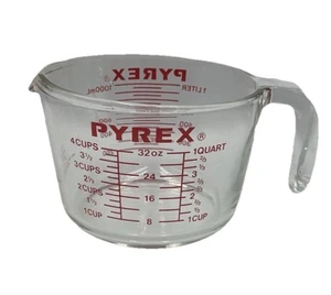 Pyrex 4 Cup 32 Ounce 1 Liter Glass Measuring Cup Red Letters J Handle - Picture 1 of 9