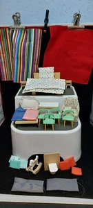 A Selection of Vintage Doll's Furniture Various Rooms - Picture 1 of 14