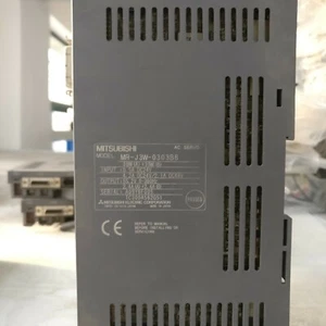 1PZ Servo driver MR-J3W-0303B6 testato #E5 - Foto 1 di 4