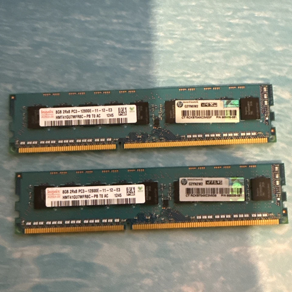 16GB (2x8GB) 2Rx8 Hynix PC3-12800 ECC UDIMM DDR3 1600MHz HMT41GU7BFR8C-PB - Image 1 of 3