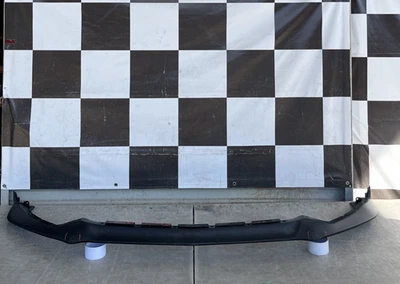 Parachoques delantero Ford Mustang 2015 2016 2017 cenefa inferior usado fabricante original FR3B-17F775 Foto 1 de 4