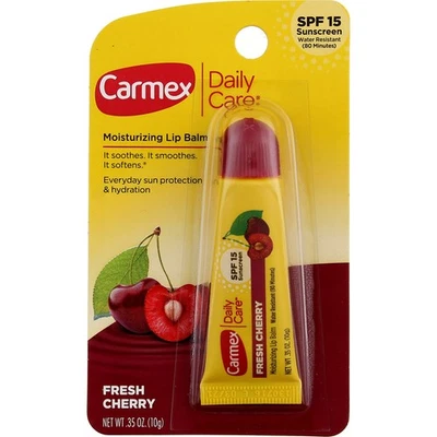 Tubo de bálsamo labial hidratante Carmex Daily Care, cereza fresca, FPS 15, 0,35 oz Foto 1 de 2