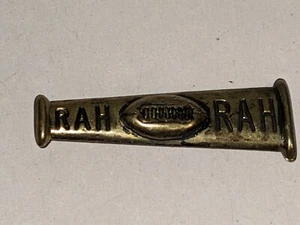 Goldton Dose Vintage ""Rah Rah"" College Cheerleader Fußball Brosche/Pin - Bild 1 von 5