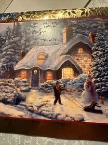 Vintage unbenutzte Weihnachtskarte schwerer Glitzer Thomas Kinkade Ferienhaus Kiefern mit ca. - Bild 1 von 8