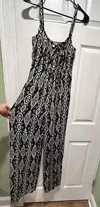 Neu ohne Etikett Live to Be Spoiled Jumpsuit schwarz-weiß geometrisch Spaghettiträger Small - Bild 1 von 11