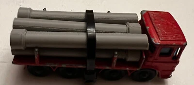 Vintage Lesney Matchbox Series Pipe Truck #10 - Red with 6 Gray Pipes - Image 1 of 4