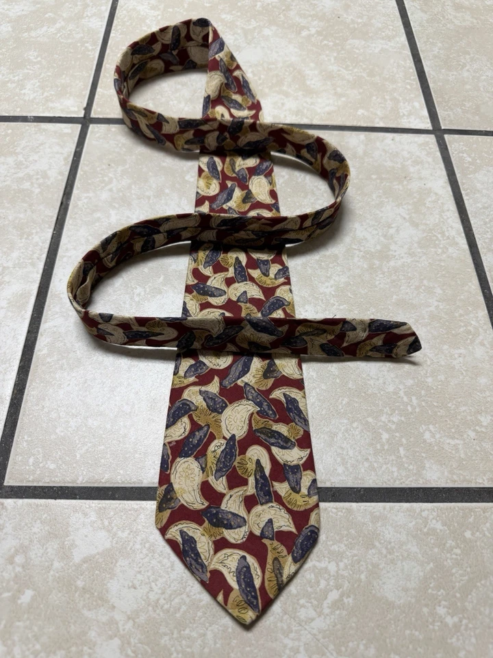 Corbata de seda Robert Talbott Patrick James cachemira EE. UU. cosida a mano roja y marrón Foto 1 de 4