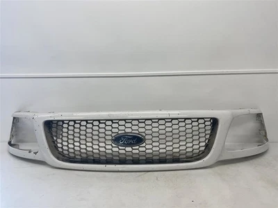 Rejilla Heritage XL pintada envolvente para camioneta Ford F150 02-04 1932761 Foto 1 de 4